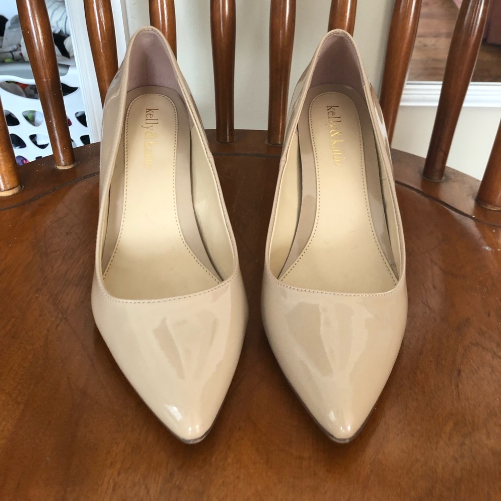 Kelly & Katie Tessa Nude Pumps